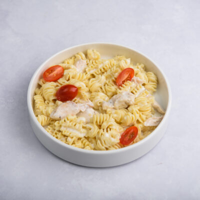 Makaronai su vistiena – OKATA restoranas