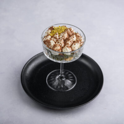 Pistaciju tiramisu – OKATA restoranas